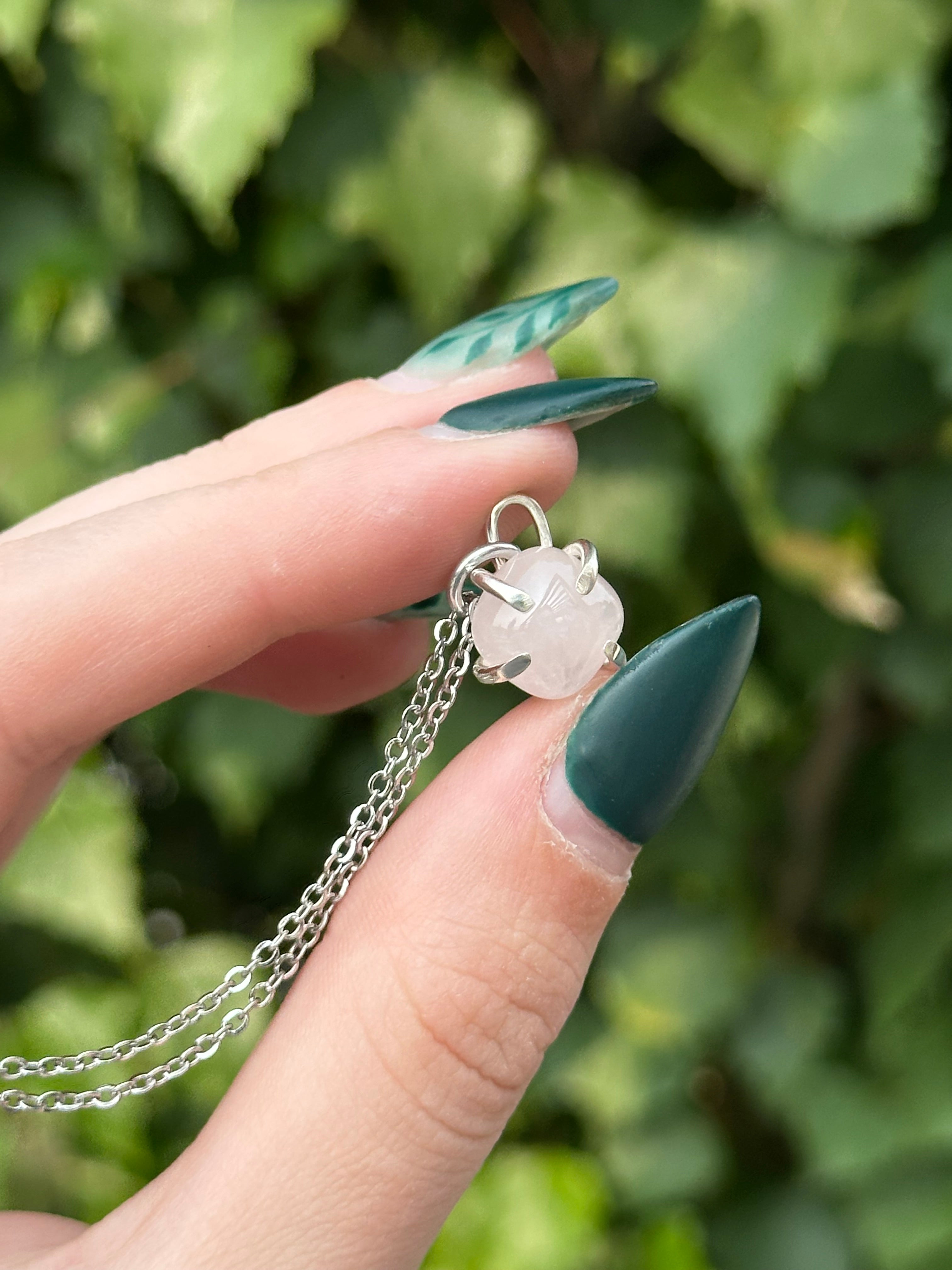 Rose Quartz Mini Pendant – hollowteethcreations