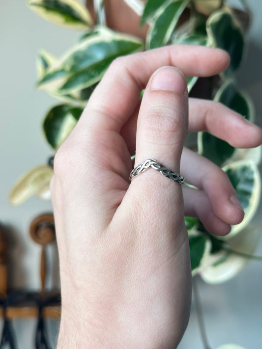 Chevron Chain Ring