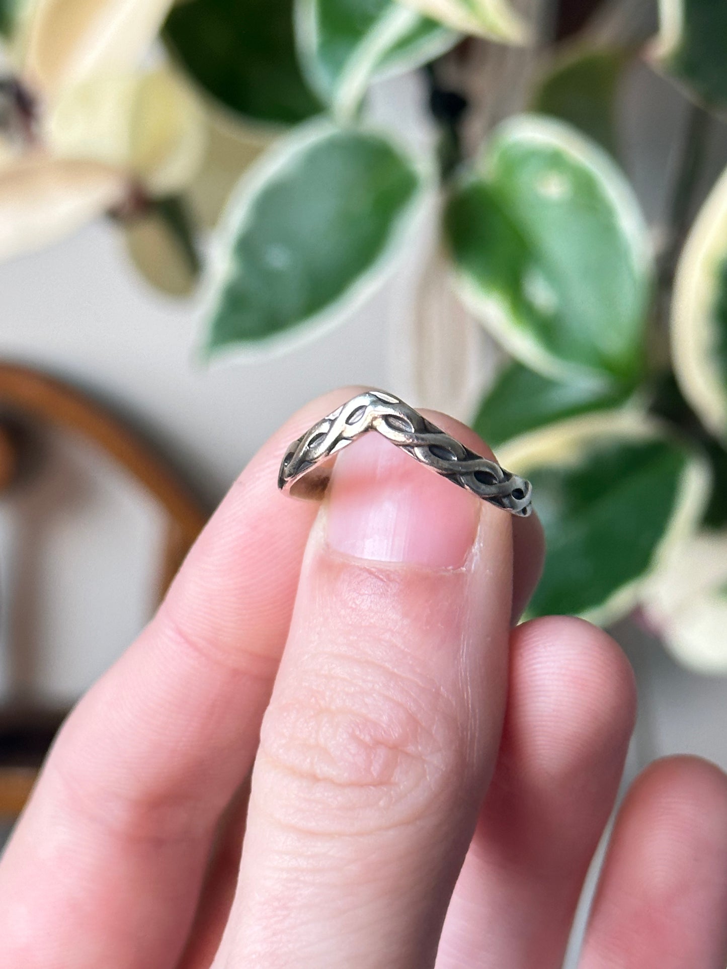 Chevron Chain Ring