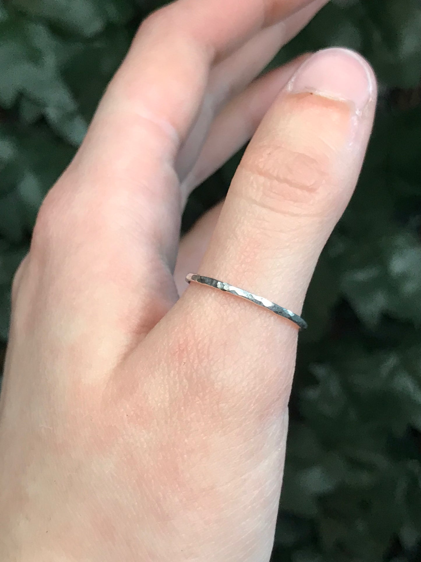 Simple Crackle Band Ring Sz 9